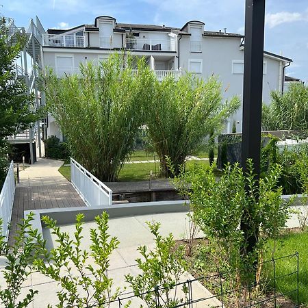 25H Spa-Residenz Best Sleep Privat Garden & Pools Neusiedl am See Zewnętrze zdjęcie