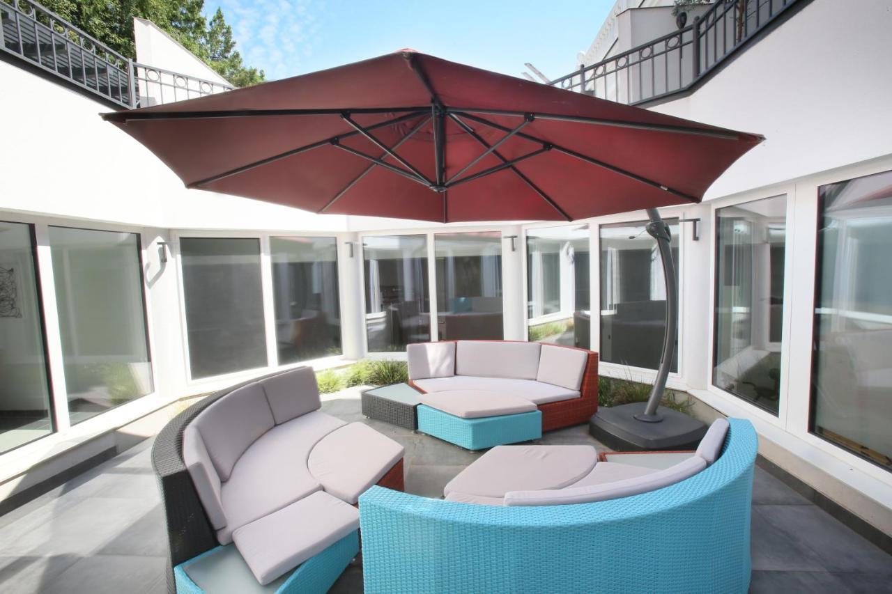 25H Spa-Residenz Best Sleep Privat Garden & Pools Neusiedl am See Zewnętrze zdjęcie