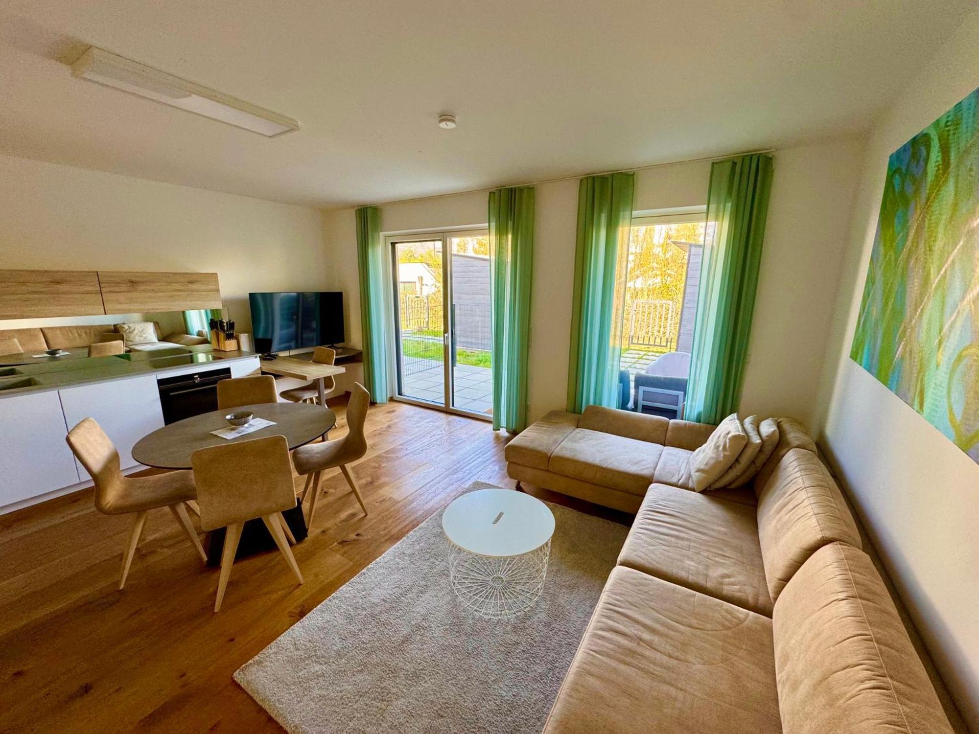 25H Spa-Residenz Best Sleep Privat Garden & Pools Neusiedl am See Zewnętrze zdjęcie